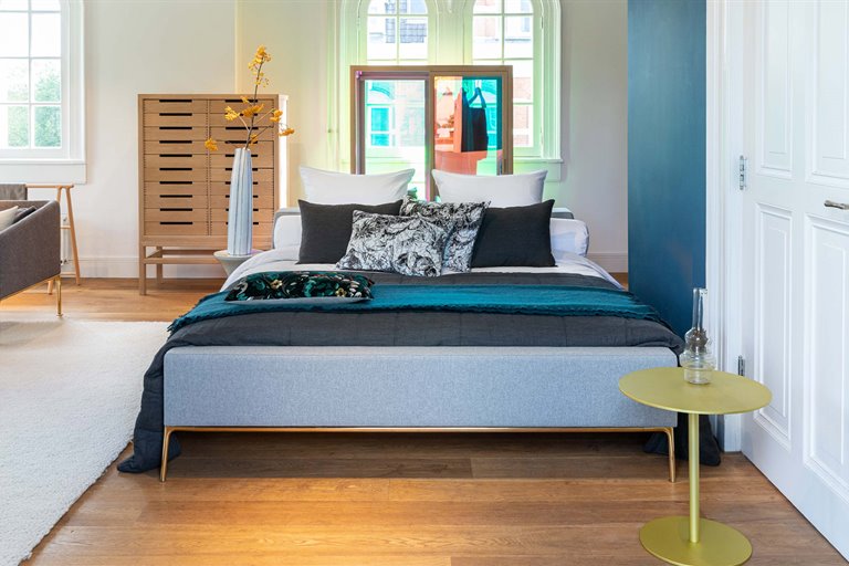 Mrs.Me home couture - setting Avalon