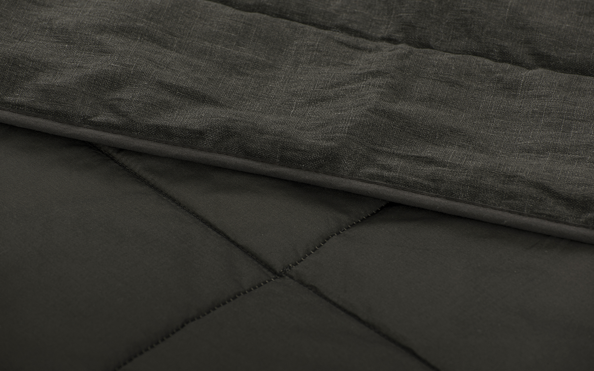 Mrs.Me bedspread Nightfall Sepia detail1 1920x1200