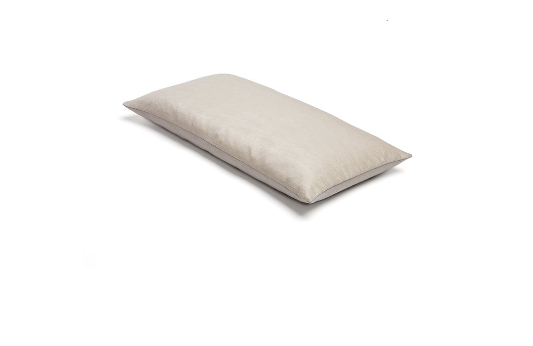 MrsMe cushion Frozen OffWhite 1920x1200 Small