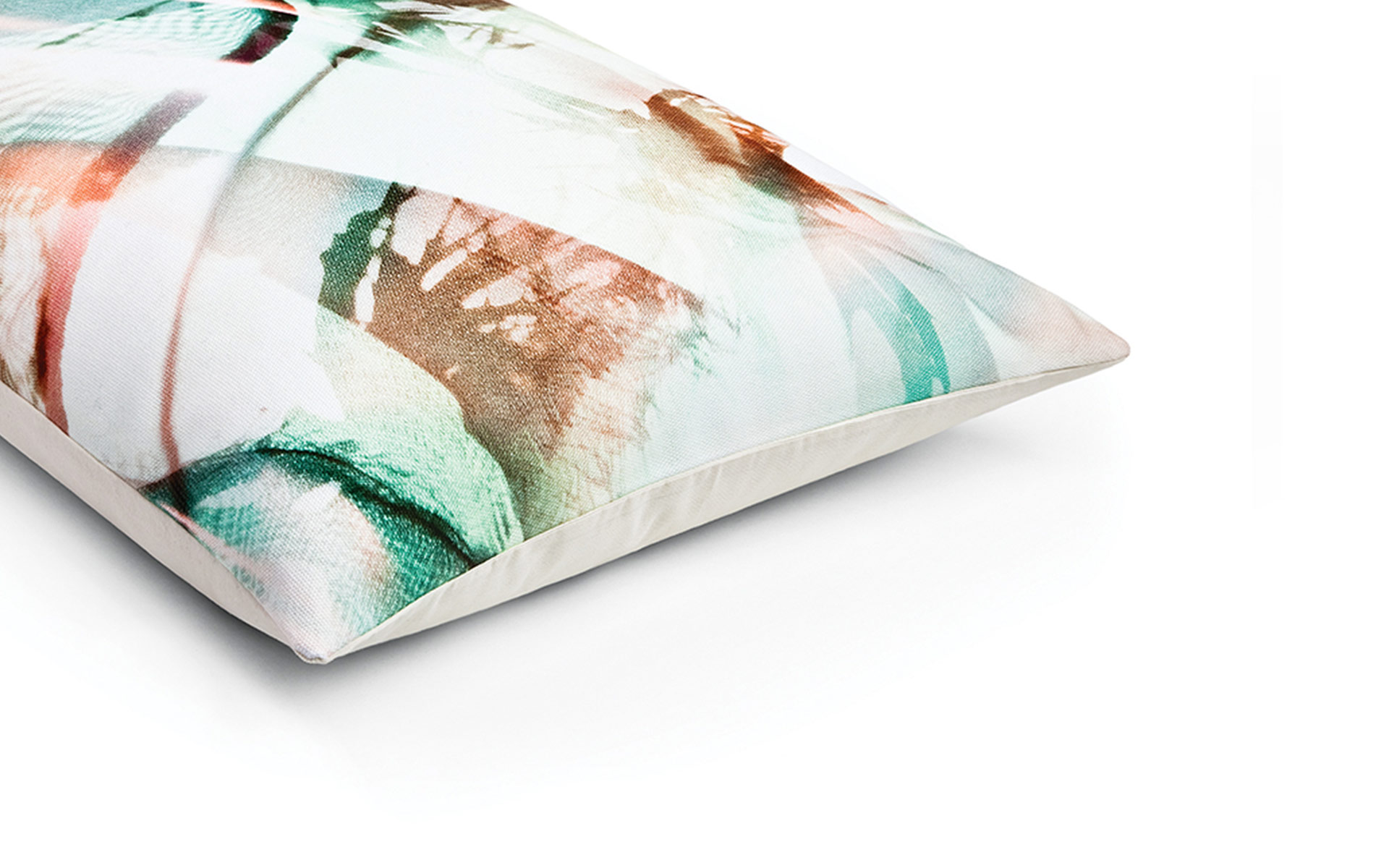 Mrs.Me home couture - cushion Knight Multicolour detail 2