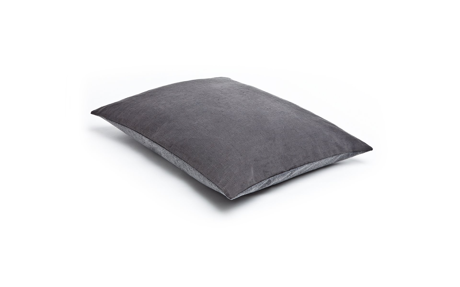 Mrs.Me cushion Lloyd front Graphite 1920x1200 Large