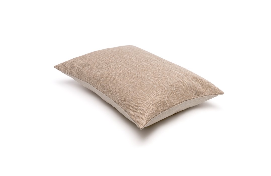 Mrs.Me cushion Raw Beige 1920X1200