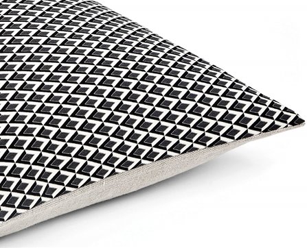 Mrs.Me home couture - cushion Spike OffwhiteBlack detail