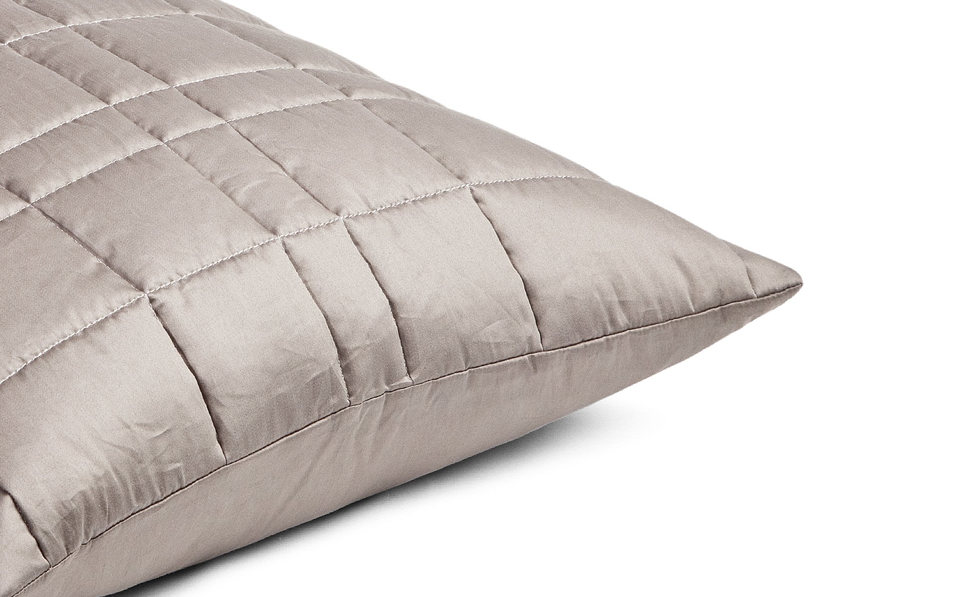 Mrs.Me cushion Travis Taupe detail1920x1200